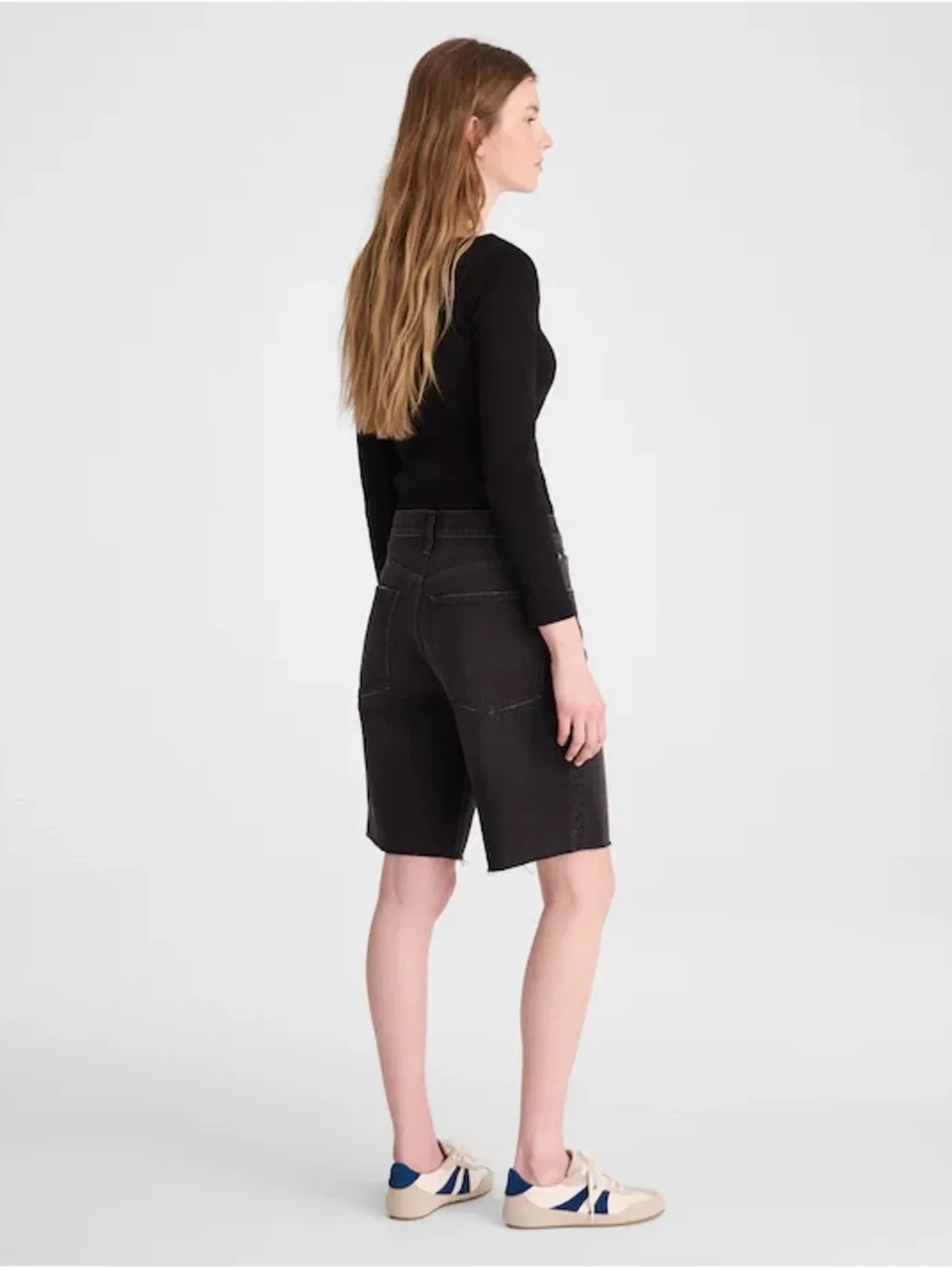 🌼Madewell High-Rise Black Washed Long Denim Shorts